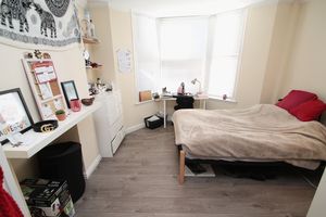 Photo 14- click for photo gallery